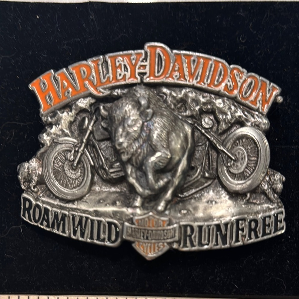 Vintage Harley-Davidson Roam Wild Run Free Sturgis Belt Buckle 1993
